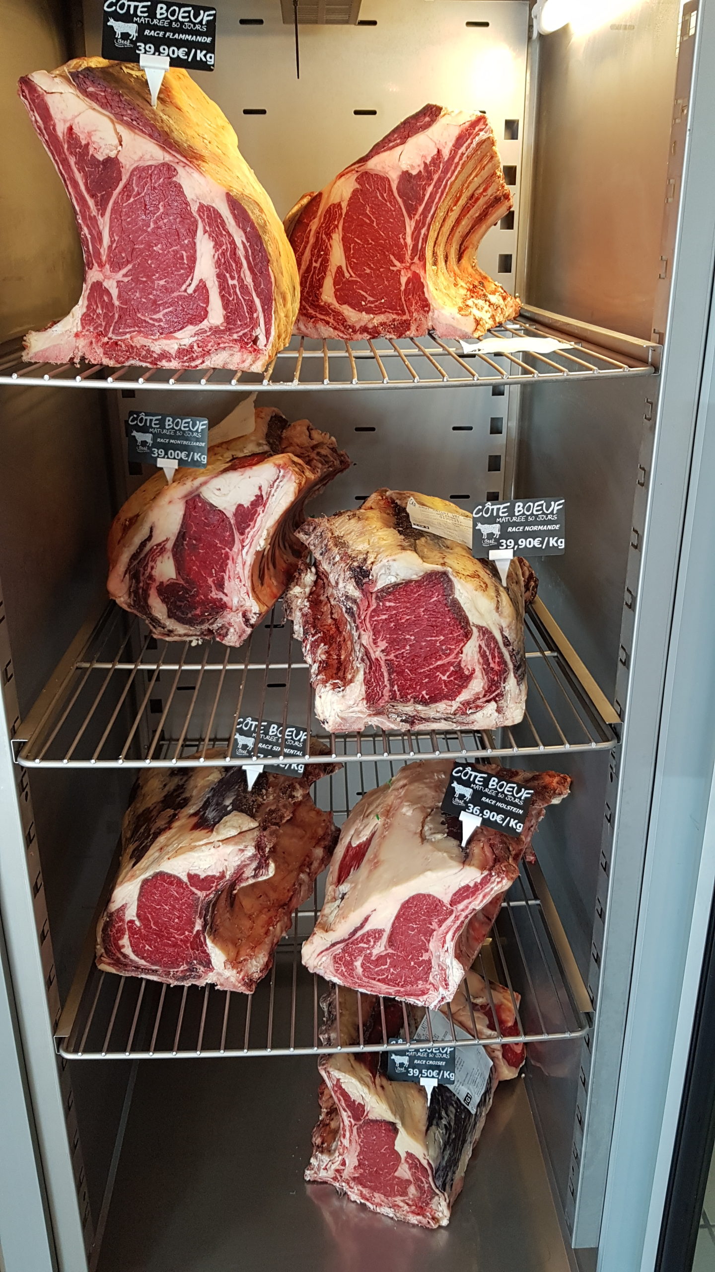 Côtes de bœuf maturées Charcuterie Chazal